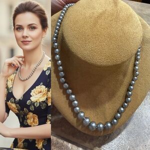 Gray Graduated Pearl Necklace Classic Single Strand Silver Tone Clasp